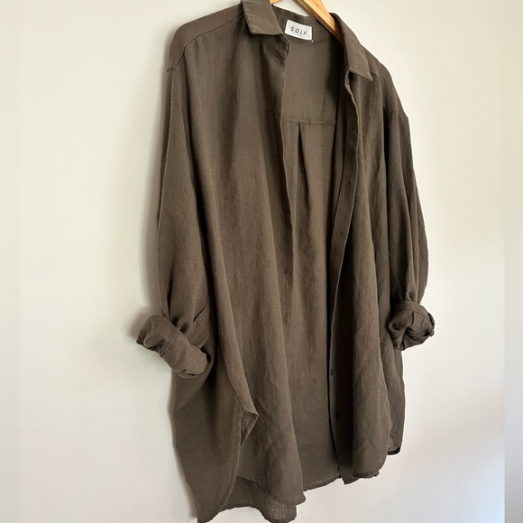 Solai Poolside Oversized Button Top Espresso - Picture 3 of 8
